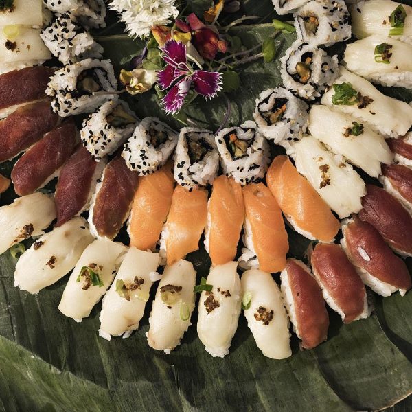Bandeja de sushi para cóctel de boda en el Monasterio de Lupiana